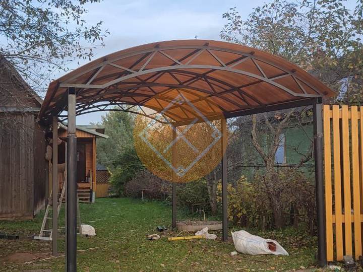 навес из поликарбоната